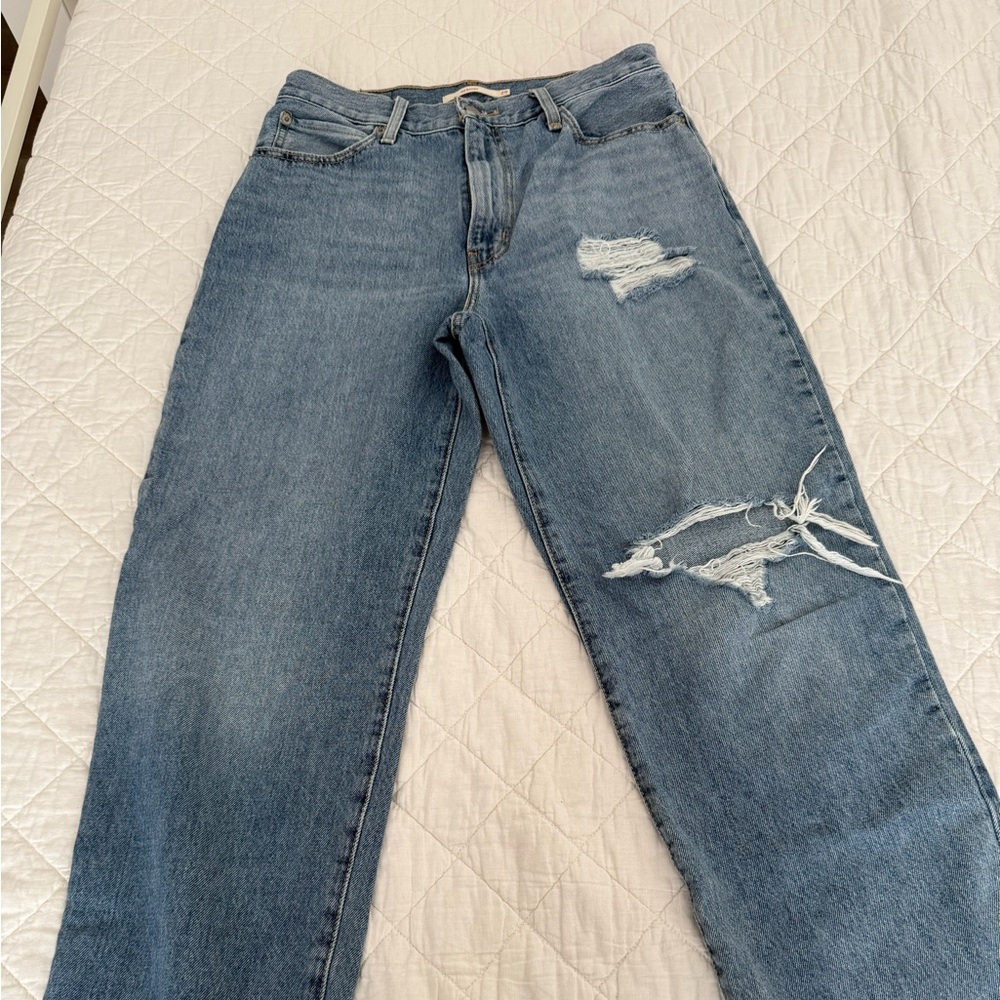 Levi Distressed Women Jeans